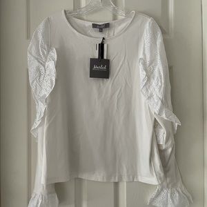 Marled white small beautiful top. NWT.
